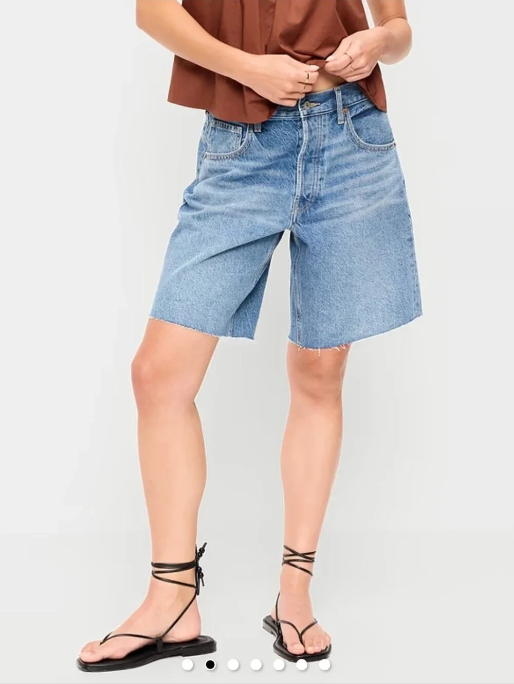 Old Navy Mid Rise Baggy Blue Wash Cut Off Denim Jean Shorts 12 - New with tags